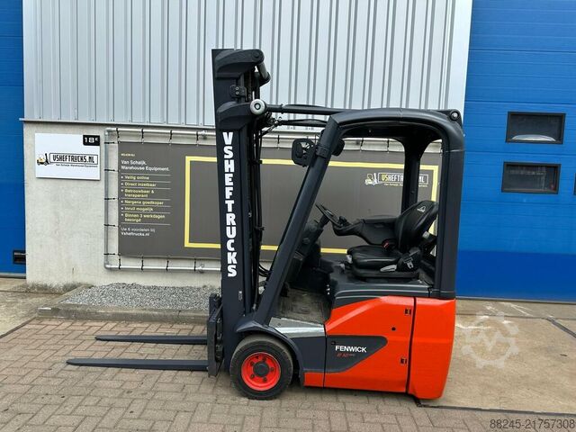 VS-22814 Carretilla elevadora eléctrica triplex Linde E12 COMPACT LINDE E12