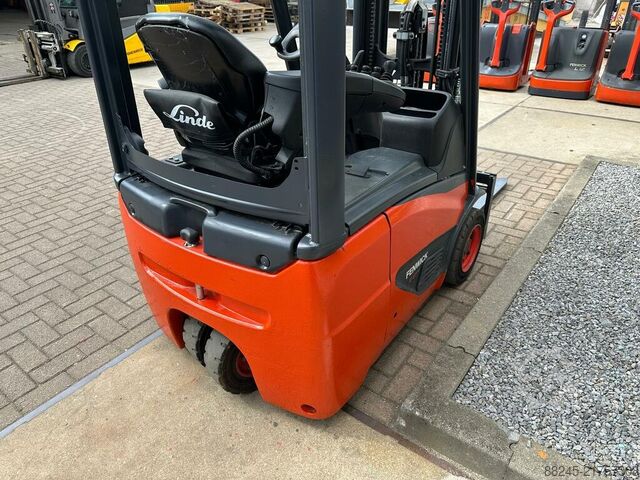 VS-22814 Carretilla elevadora eléctrica triplex Linde E12 COMPACT LINDE E12