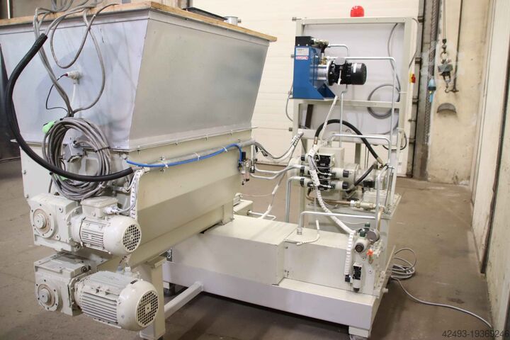 Πρέσα μπρικετών, πρέσα μπρικετών RUF RB4/1600/80