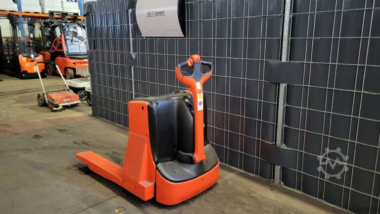 Vrachtwagen met laag hefvermogen Linde T16 // Gabeln Sonderbau IK/IK 400mm Rollenaufnahme