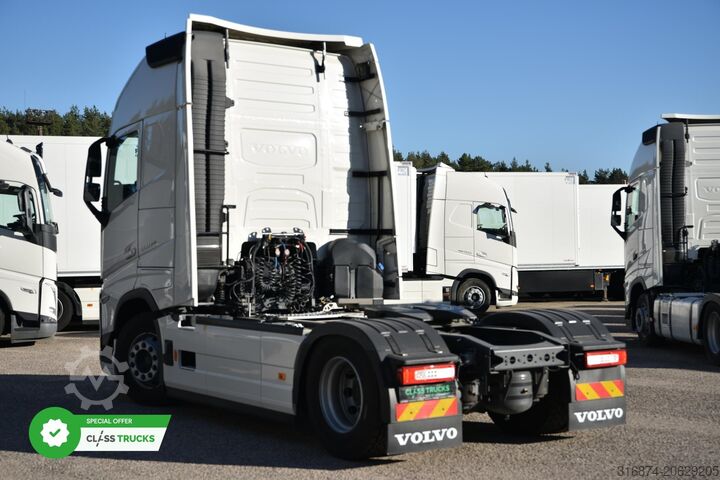 Standard-Zugmaschine VOLVO FH 500 Globetrotter XL, Side Skirts