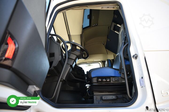 Standard tractor unit VOLVO FH 500 Globetrotter XL, Side Skirts