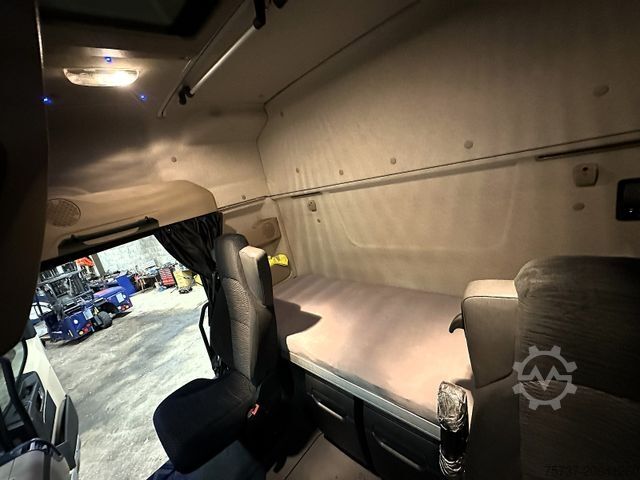 Standardowy ciągnik siodłowy MERCEDES-BENZ Actros 1853 LS BIG/SPACE