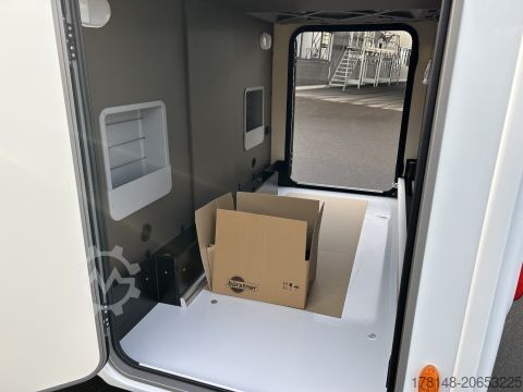 Teilintegriertes Wohnmobil Bürstner B66 TD 690 G