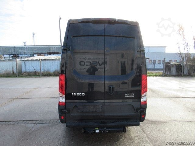 Dodávka s vysokou střechou IVECO 35S14HA8 V/P / Tempomat / Webasto / Kamera / AHK