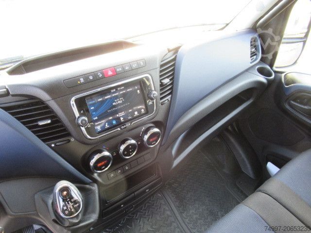 Dodávka s vysokou střechou IVECO 35S14HA8 V/P / Tempomat / Webasto / Kamera / AHK