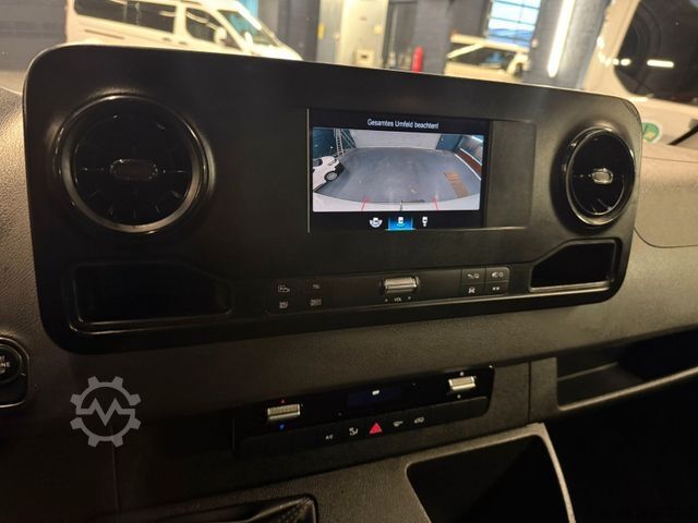 Hög tak skåpbil MERCEDES-BENZ Sprinter 316 Kasten L2H2 AC NAVI R-CAM AHK 3,5T
