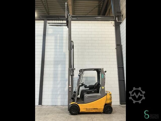 Carrello elevatore Jungheinrich EFG 320