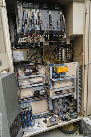 Centrum obróbcze - pionowe OKUMA MX-55VA