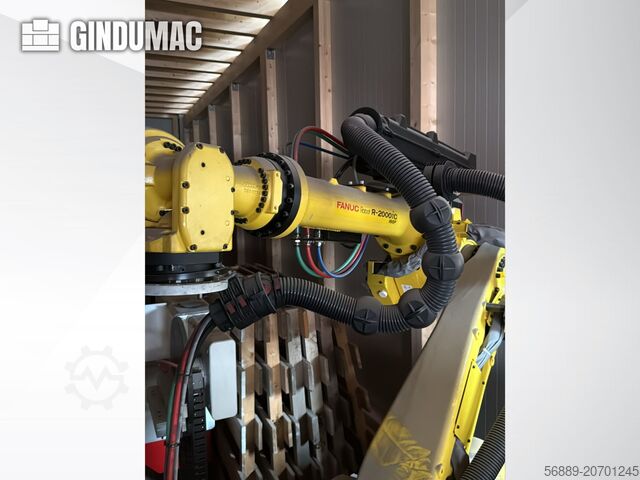 Braccio robotico FANUC R-2000iC 165F