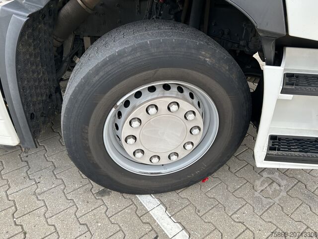 Standard-SZM Renault T 460 / Sleeper Cab / 889 dkm / 2 Tanks / APK T...