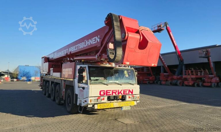 Op vrachtwagen gemonteerd platform Wumag WT 1000