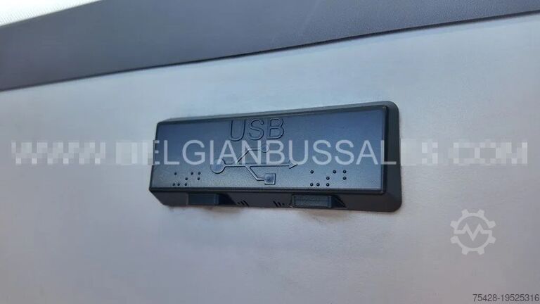 Stadsbus Iveco Crossway LE / City / 38+1+63 standing/  De Lijn...