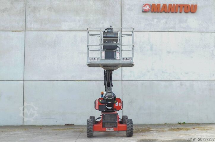 Scharnierende telescopische hoogwerker Manitou ManGo 12