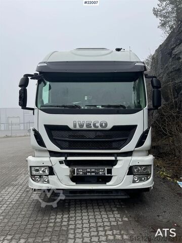 Box body Iveco Stralis 360 4x2 box truck with full side opening.