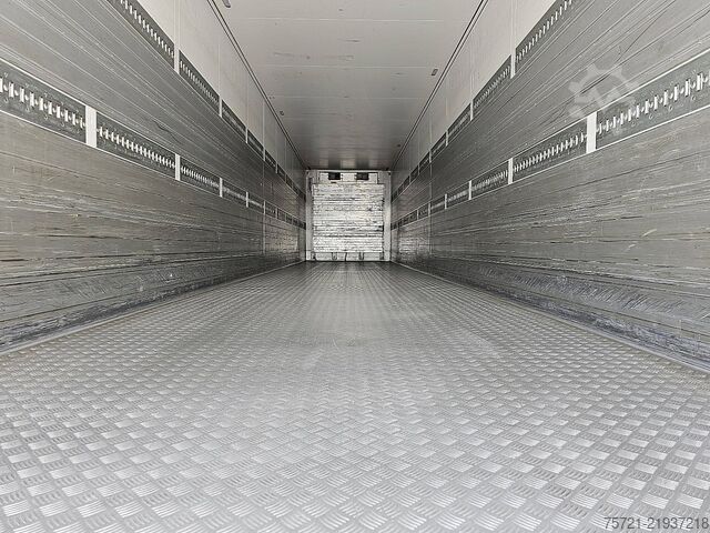 Kühl-/Tiefkühltransport SCHMITZ SKO24 CARRIER 2X LIFT AXLE
