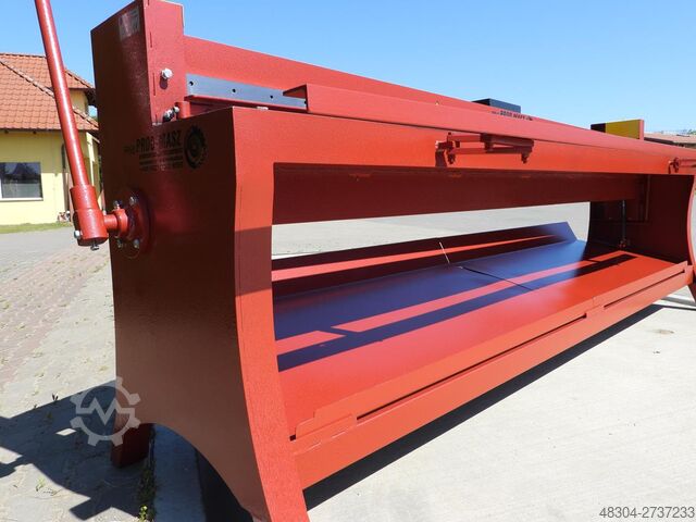 Guillotinescharen Prod-Masz Abkantbank Schlagschere Tafelschere 3m - 1.2mm