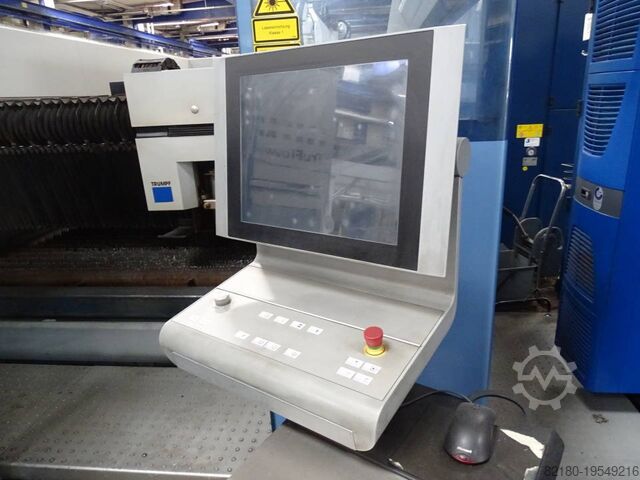 Mașină de tăiere cu laser Trumpf L3030