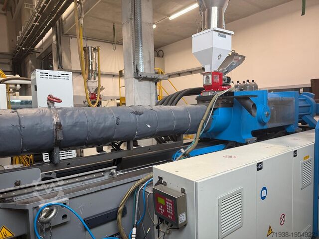 Spuitgietmachine KraussMaffei KM 900 – 8100 GX