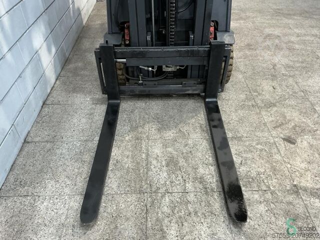 Forklift Linde E16P