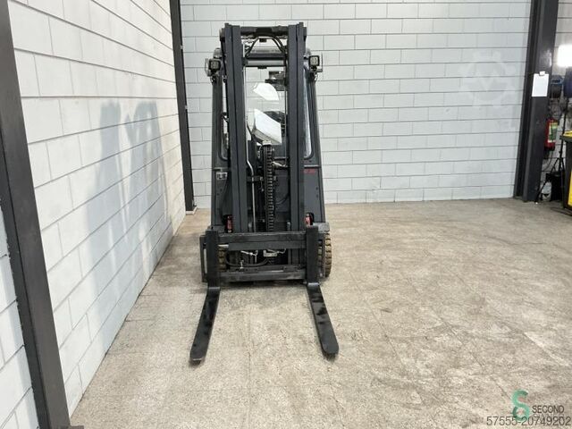 Forklift Linde E16P