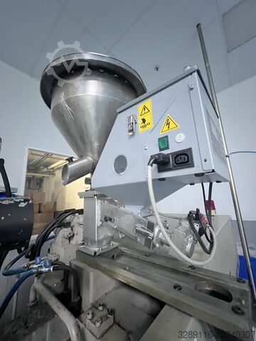 Máquina de moldagem por injeção Haitian HTF150X