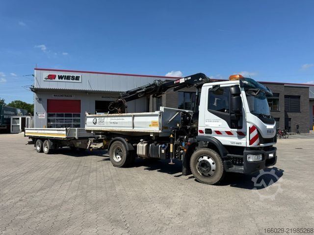 Üç taraflı damperli kamyon IVECO 140E250 Kipper mit HIAB Kran inklusive Anhänger