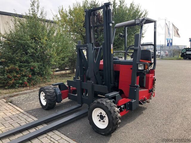 Truck mounted forklift Moffett M4 25.4