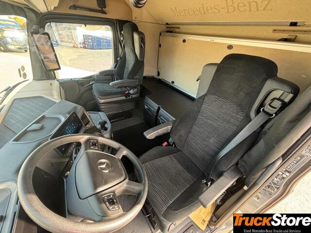 Kamion sa zamjenjivom nadogradnjom  Actros 2545LL LENKACHSE