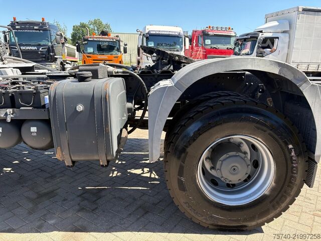 Standard tractor Mercedes-Benz Actros 1841 + 4X4 + 3 PEDAL EPS + LOW KM + PTO ...