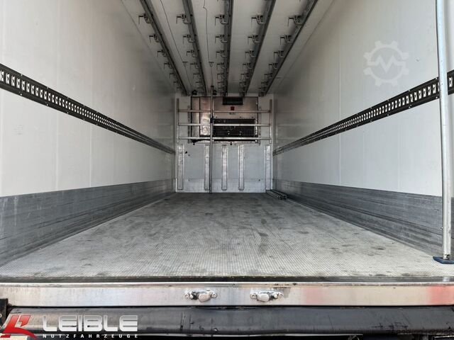 Autocamion cu caroserie tip cutie MAN TGX 26.480 6x2*Fleisch/Rohr*Meat*Komplettzug*