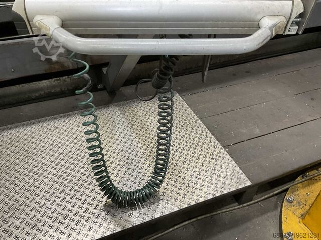 Megmunkáló központ AXA VHC-3-5000-XTS-50