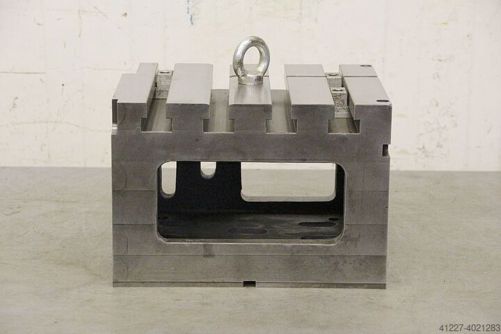 Klemmen kubus Stahl 360/285/H245 mm