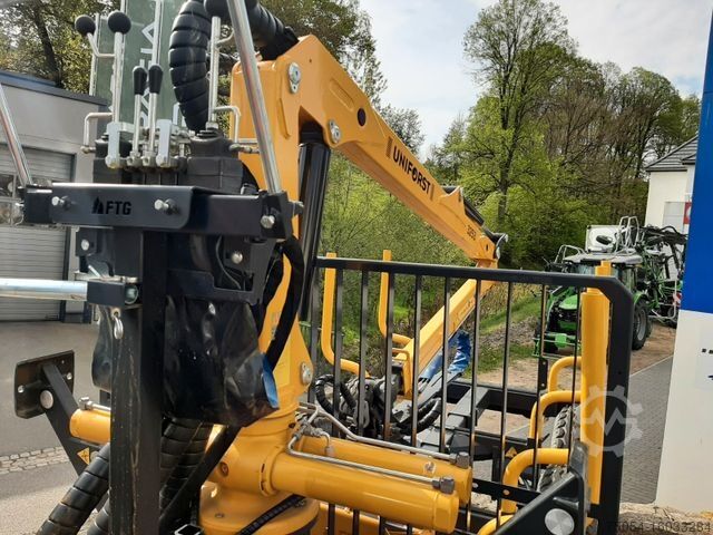 Boomaanhanger  Uniforst 6.34