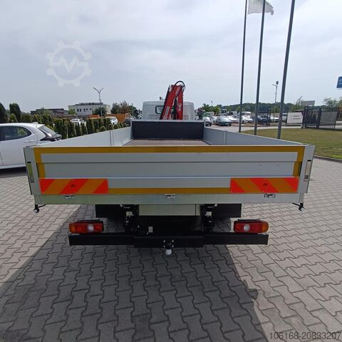 Truck-mounted crane van Fuso Canter 9C18 Fassi M40 Pritsche 4,5 m