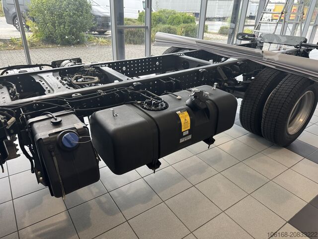 Truck chassis Fuso Canter 9C18 Fahrgestell Neu GSR2