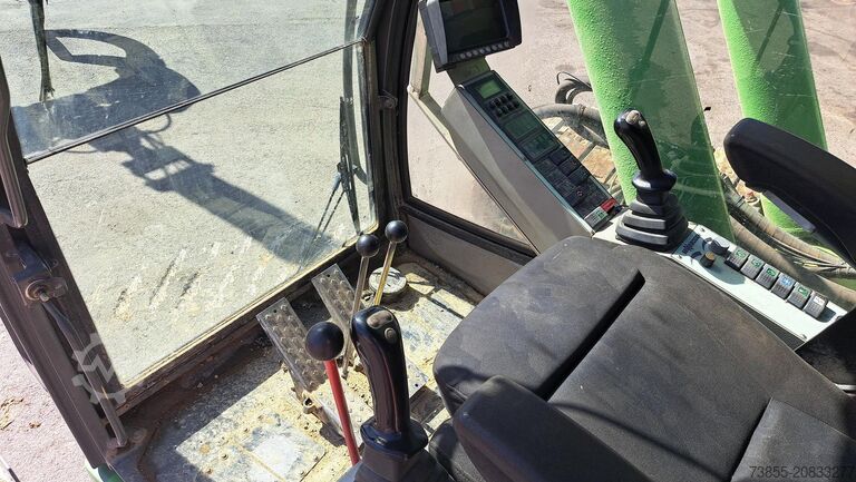 Material Handling Excavator Sennebogen 850R with hydraulic rotating grapple