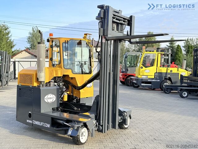 Carretilla retráctil de 4 vías Combilift C3000 GAS DUPLEX 4500 FREE LIFT CABIN