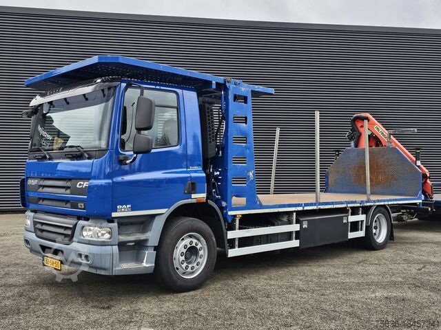 Vrachtwagen met kraan DAF CF 75.310 / TRAILER + PALFINGER CRANE/KRAN