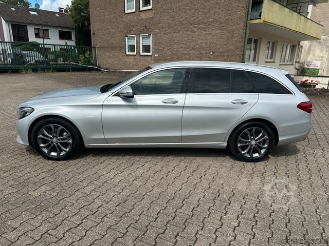 Minibüs MERCEDES-BENZ C 200 d T Autom. * LED High. * Navi * Kamera