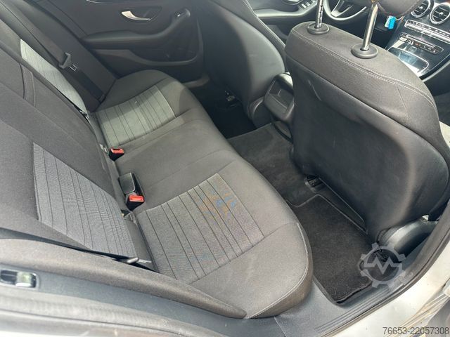 Minibüs MERCEDES-BENZ C 200 d T Autom. * LED High. * Navi * Kamera
