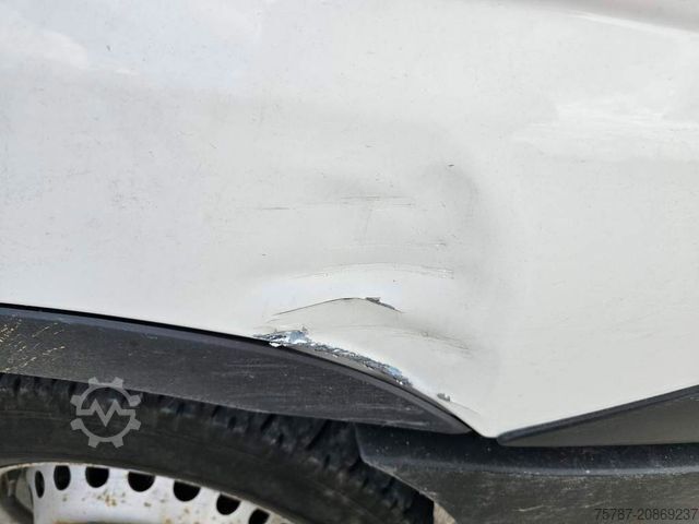 Magas tetős furgon IVECO 35S16 A8 V L, mittellang & hoch, kleiner Schaden