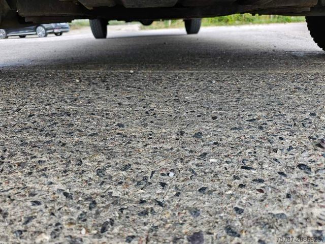 Magas tetős furgon IVECO 35S16 A8 V L, mittellang & hoch, kleiner Schaden