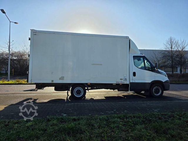 Furgon skrzyniowy IVECO 35S15/ 35-150 Koffer, Klima, manuelle Schaltung