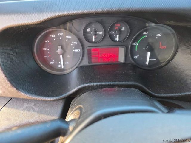 Furgon skrzyniowy IVECO 35S15/ 35-150 Koffer, Klima, manuelle Schaltung