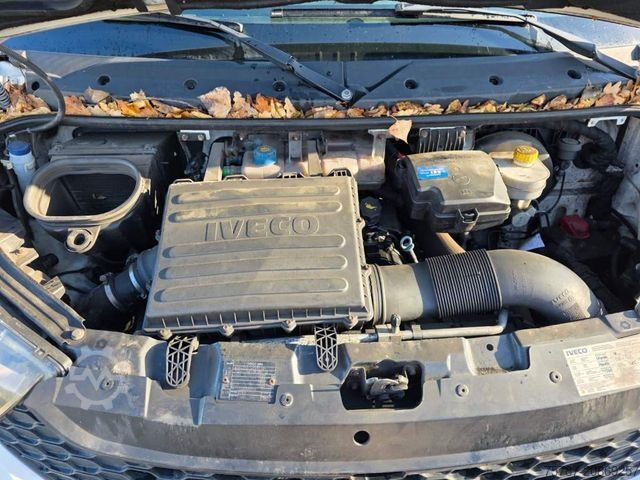 Furgon skrzyniowy IVECO 35S15/ 35-150 Koffer, Klima, manuelle Schaltung