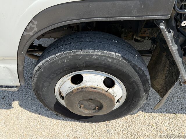 φορτηγό ανατρεπόμενο βαν Isuzu NPR70.130 Kipper 3.40m 4x2 Euro2