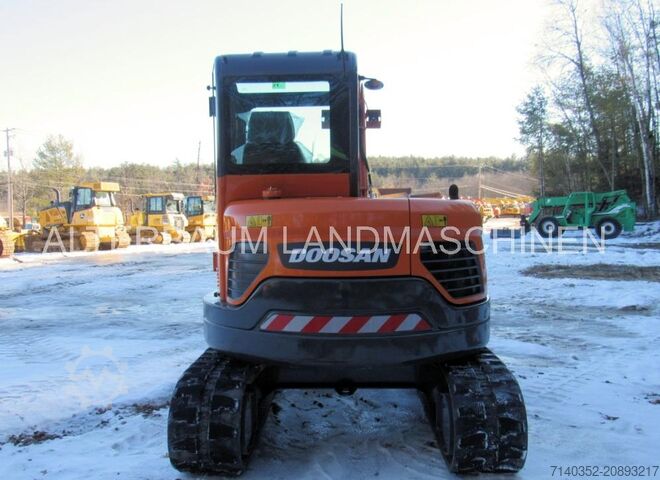Rupsgraafmachine DOOSAN DX62R-3