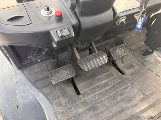 Forklift Toyota 8-FD30F