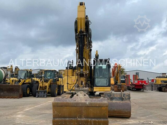 Crawler excavator Caterpillar 325F LCR